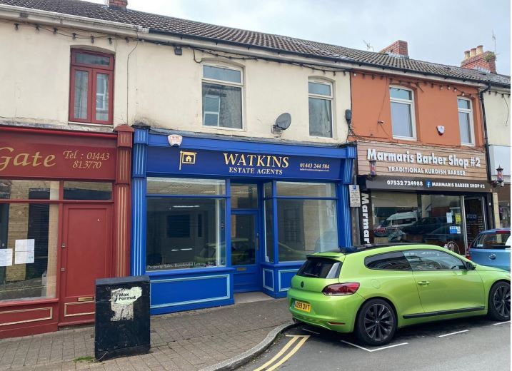 9 Penallta Rd, Ystrad Mynach for sale - Primary Photo - Image 1 of 1