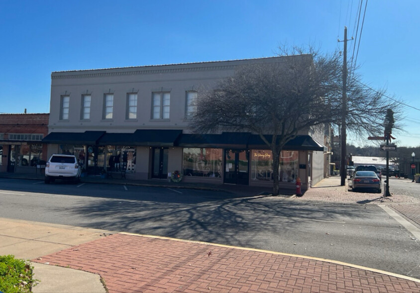 212-216 E Alamo St, Brenham, TX for sale - Building Photo - Image 3 of 9