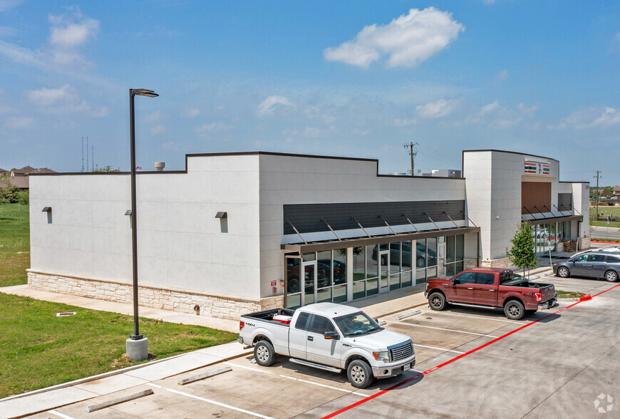 2090 Westinghouse Rd, Georgetown, TX for lease - Primary Photo - Image 1 of 6