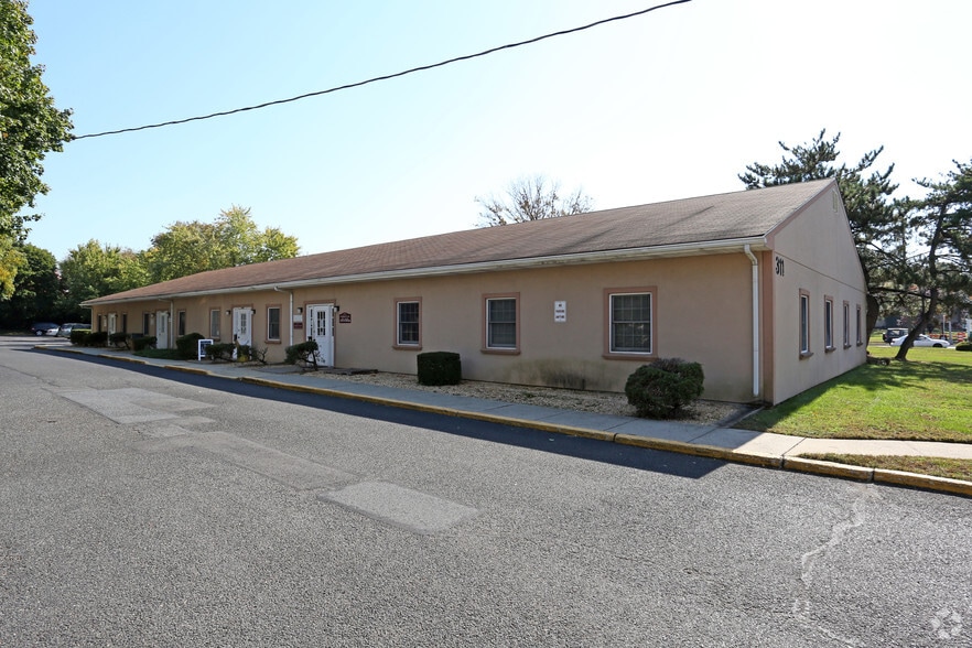 311 White Horse Ave, Hamilton, NJ for lease - Primary Photo - Image 1 of 34