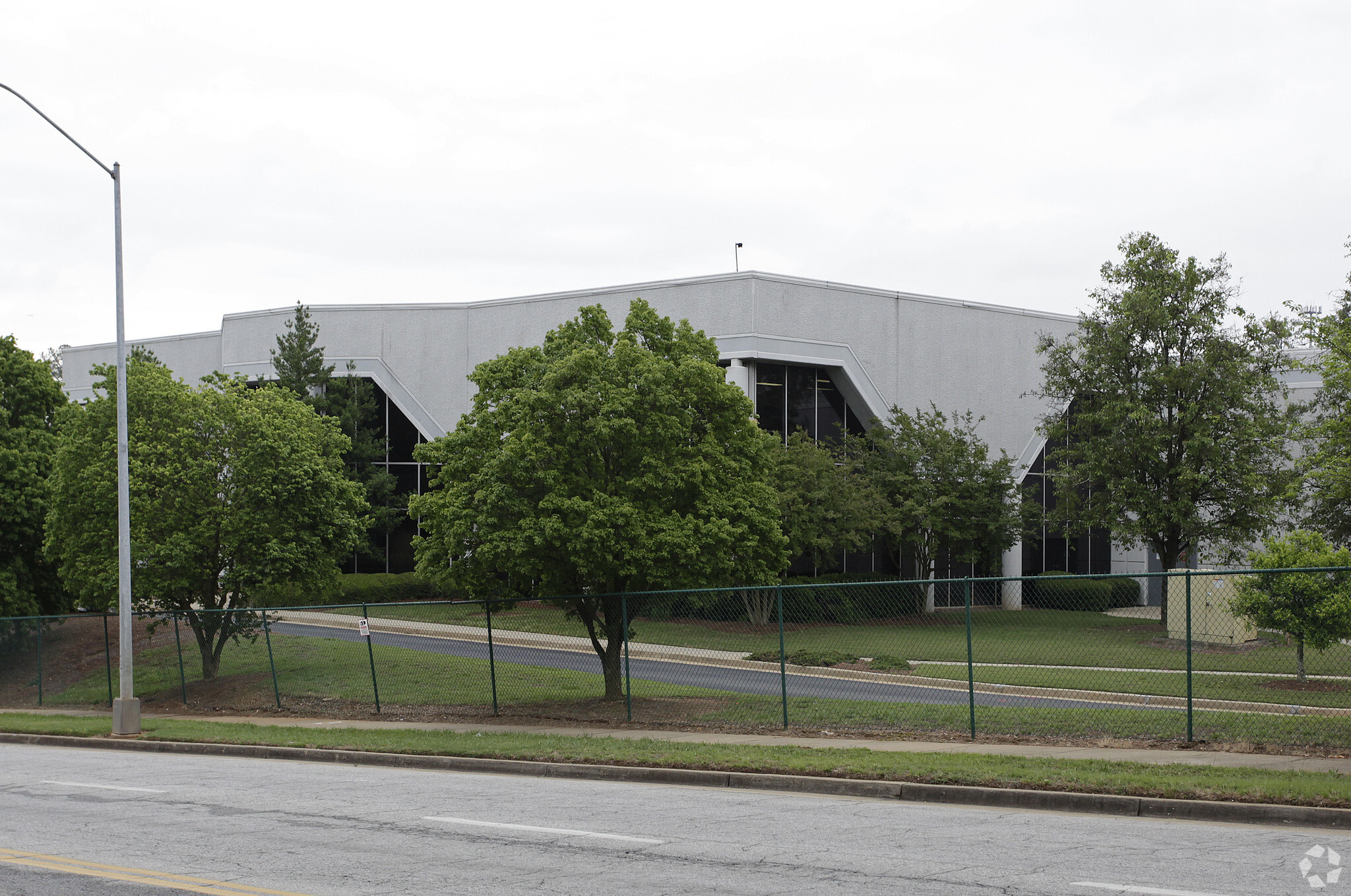 3760 Southside Industrial Pky, Atlanta, GA for lease Primary Photo- Image 1 of 7