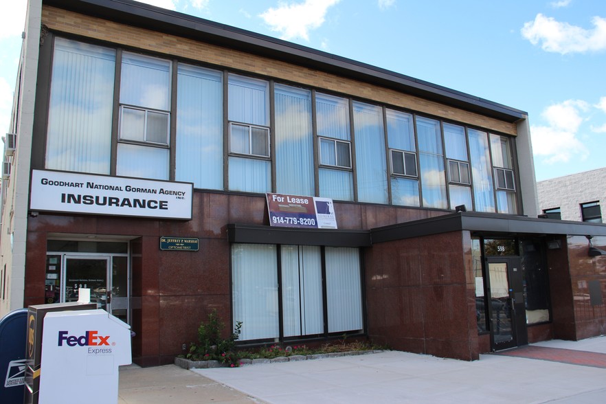 598 Tuckahoe Rd, Yonkers, NY for lease - Building Photo - Image 1 of 3