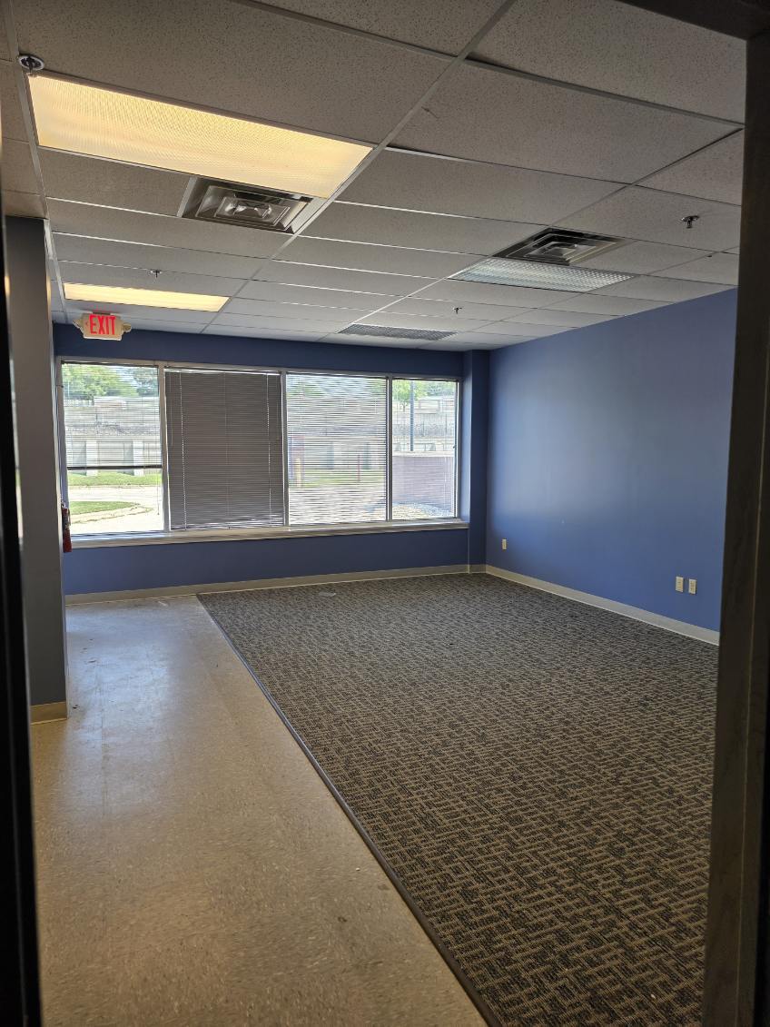 258 Corporate Dr, Madison, WI for lease Interior Photo- Image 1 of 8