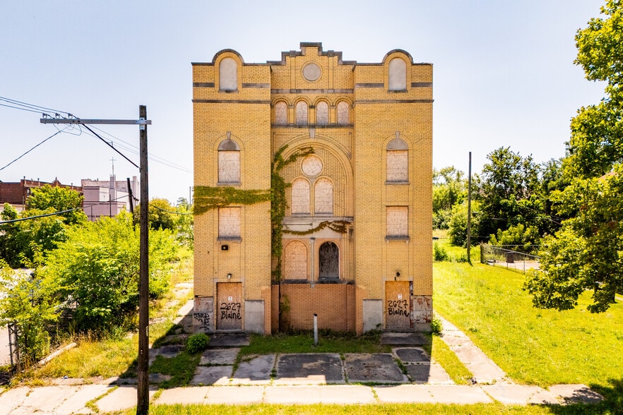 2627 Blaine St, Detroit, MI for sale - Primary Photo - Image 1 of 7