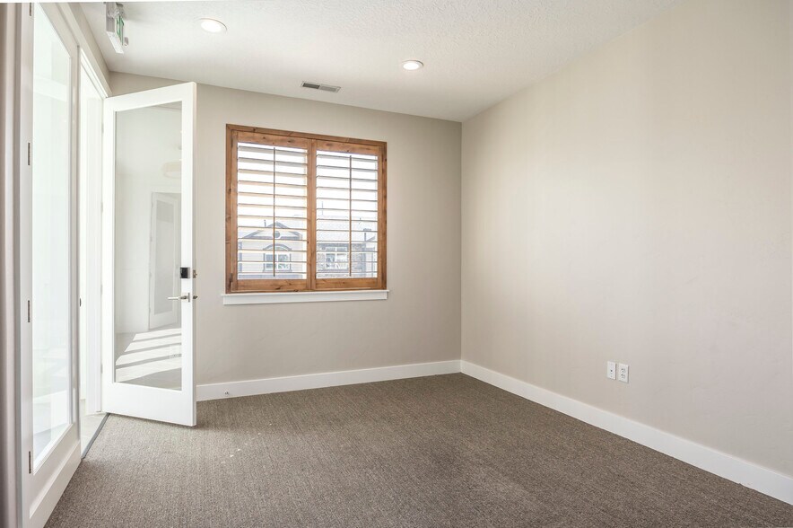 118 W Winchester St, Murray, UT for sale - Building Photo - Image 2 of 18