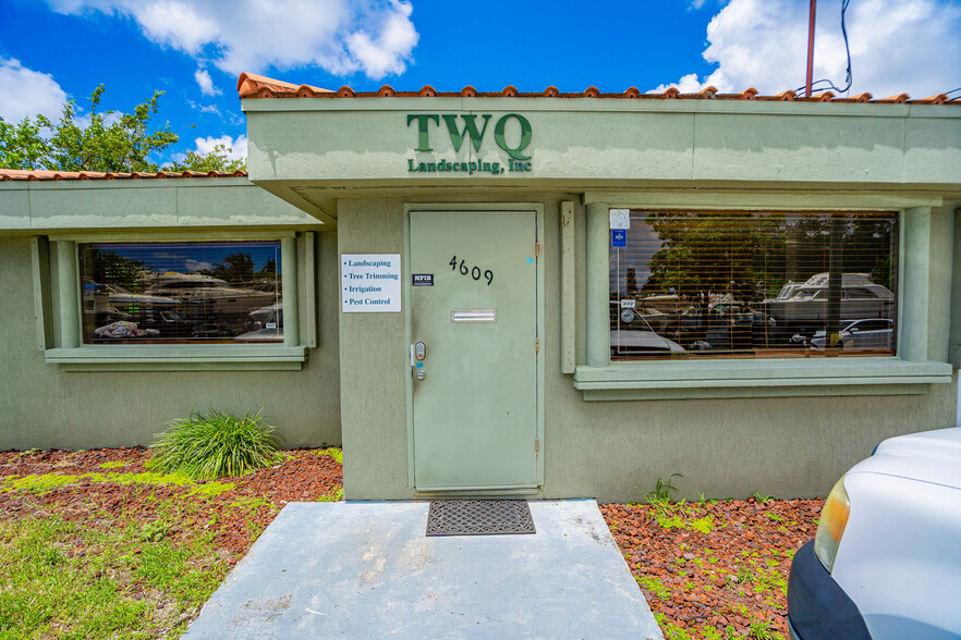 4609 SW 44th Ave, Dania Beach, FL for lease - Building Photo - Image 2 of 28