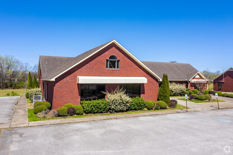 2250 Thornton Taylor Pky, Fayetteville, TN for sale - Primary Photo - Image 1 of 1