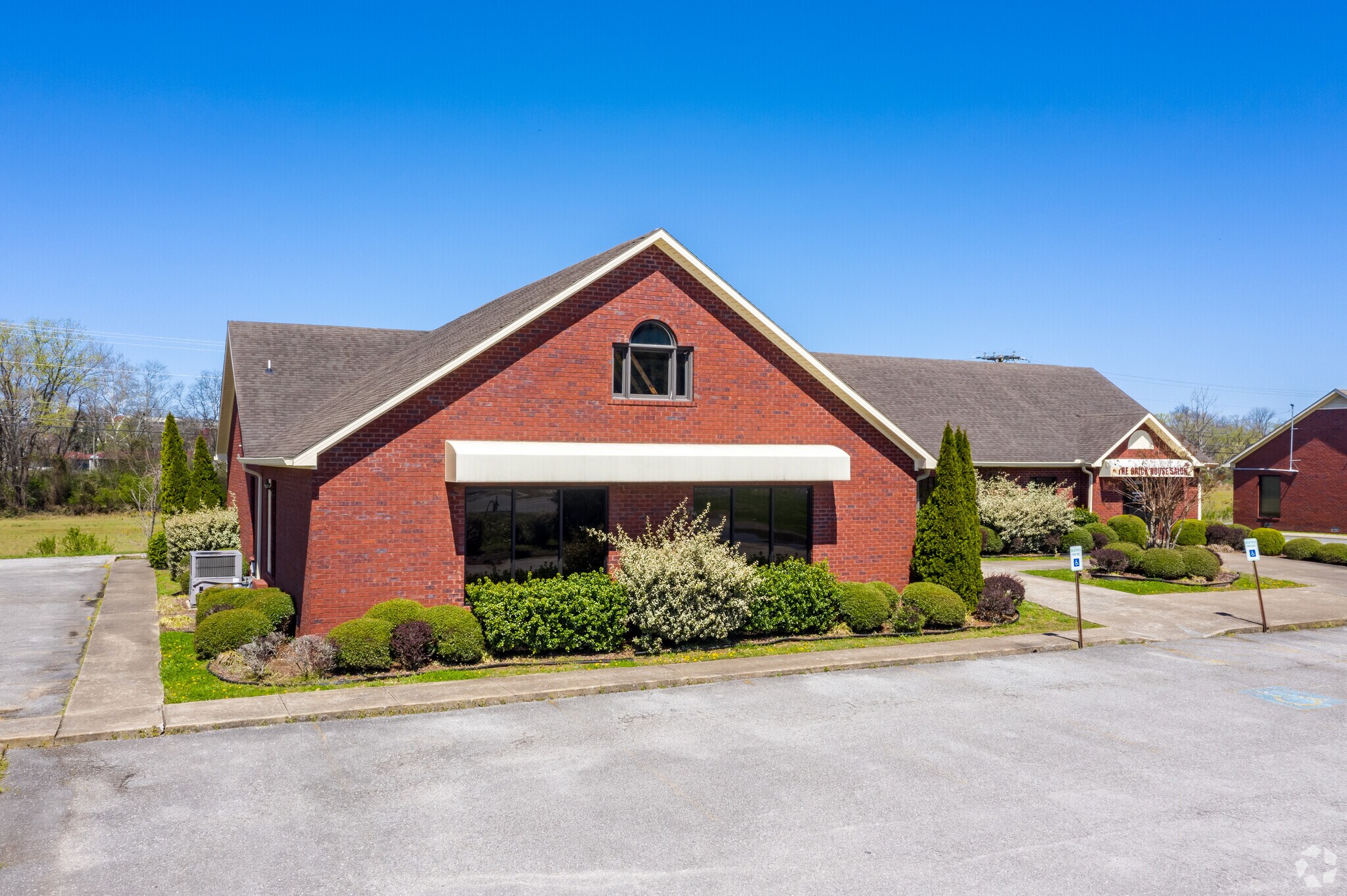 2250 Thornton Taylor Pky, Fayetteville, TN for sale Primary Photo- Image 1 of 1