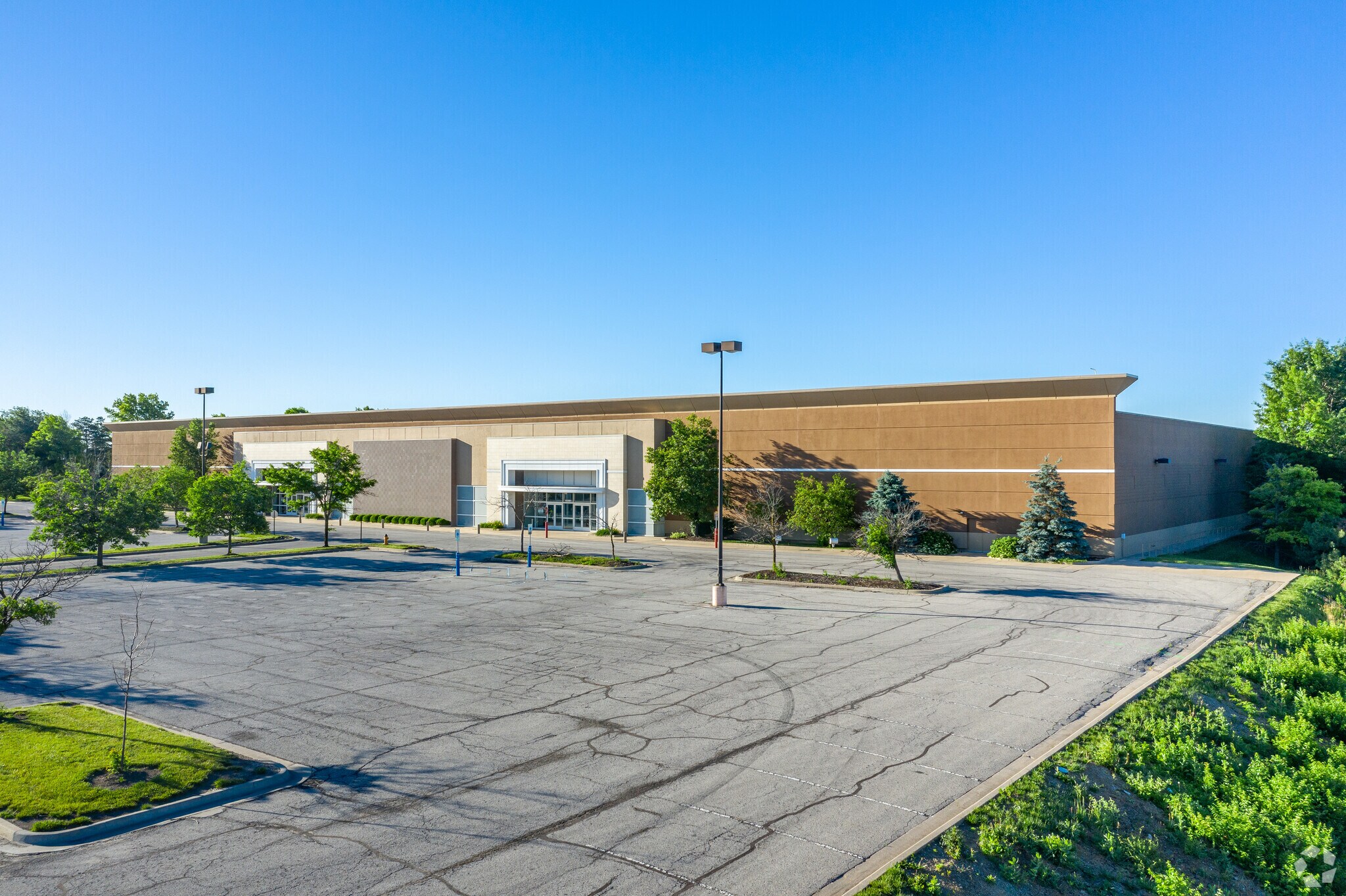 12381 W 95th St, Lenexa, KS for sale Primary Photo- Image 1 of 1