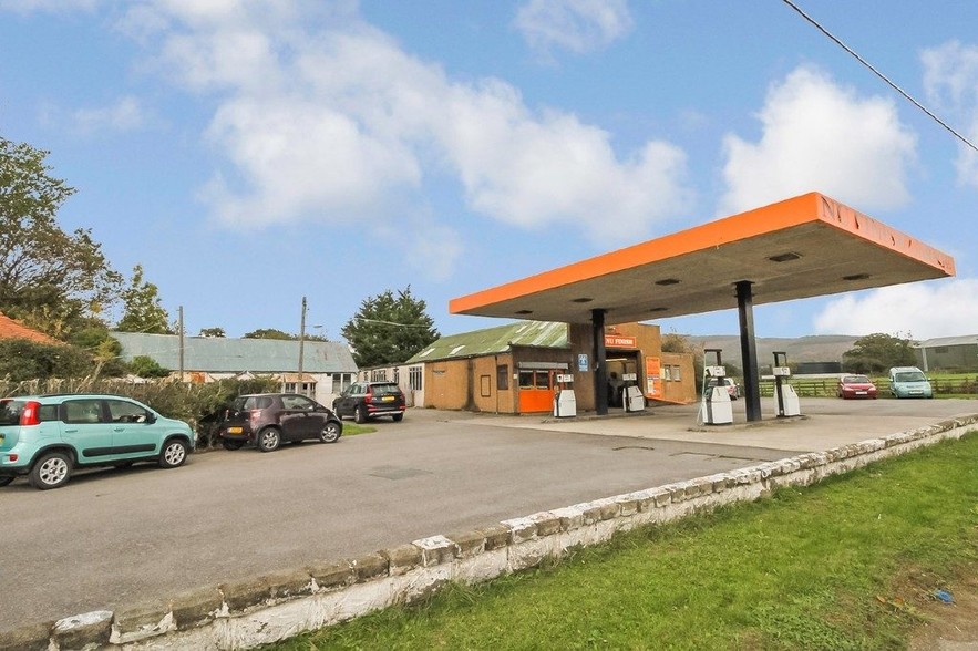 Holywell Rd, St Asaph for sale - Primary Photo - Image 1 of 1