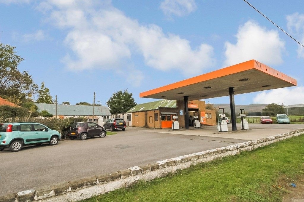 Holywell Rd, St Asaph for sale Primary Photo- Image 1 of 1