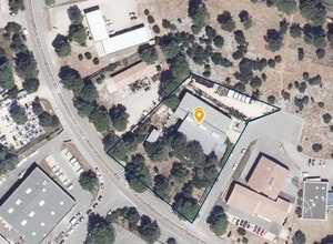 Signes - AERIAL map view