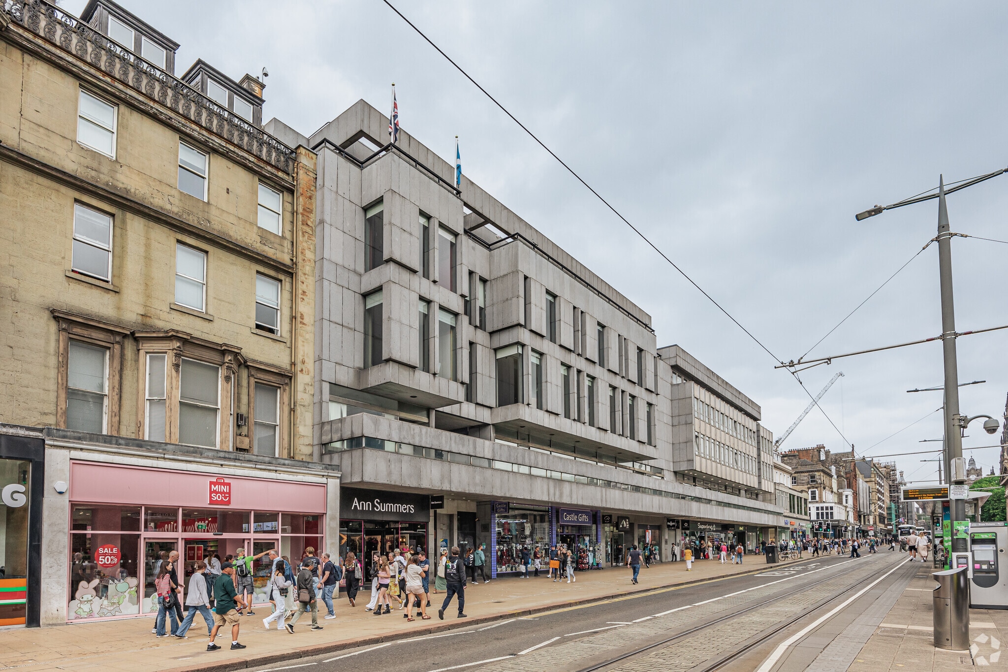 85 Princes St, Edinburgh for sale Primary Photo- Image 1 of 1