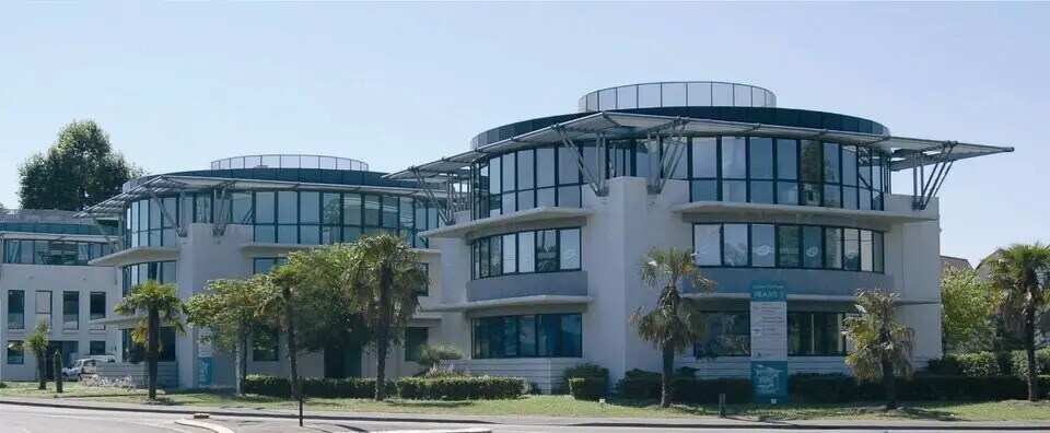 Office in Pau for lease - Building Photo - Image 1 of 8