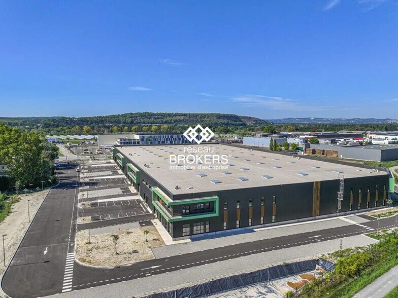 Industrial in Avignon for lease - Building Photo - Image 3 of 5
