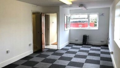 Moorfields, Stafford for lease Interior Photo- Image 2 of 2