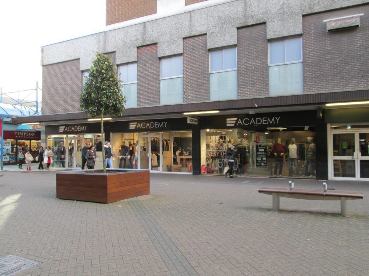 2-20 The Forum, Stevenage for sale Primary Photo- Image 1 of 1