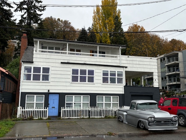 2142 Alki Ave SW, Seattle, WA for sale - Building Photo - Image 1 of 9