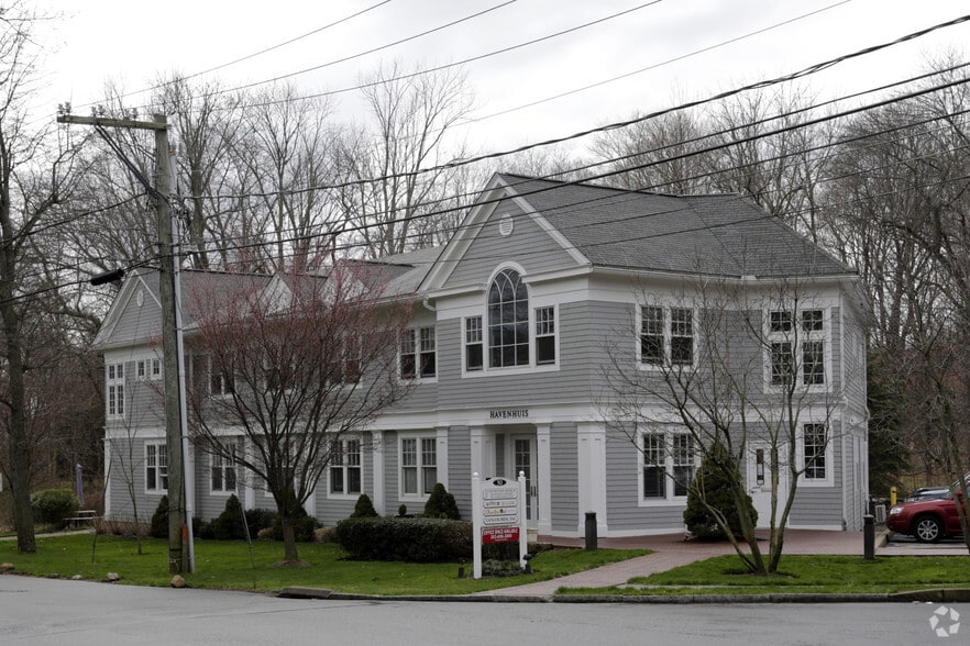 50 Old Kings Hwy N, Darien, CT for sale - Primary Photo - Image 1 of 10