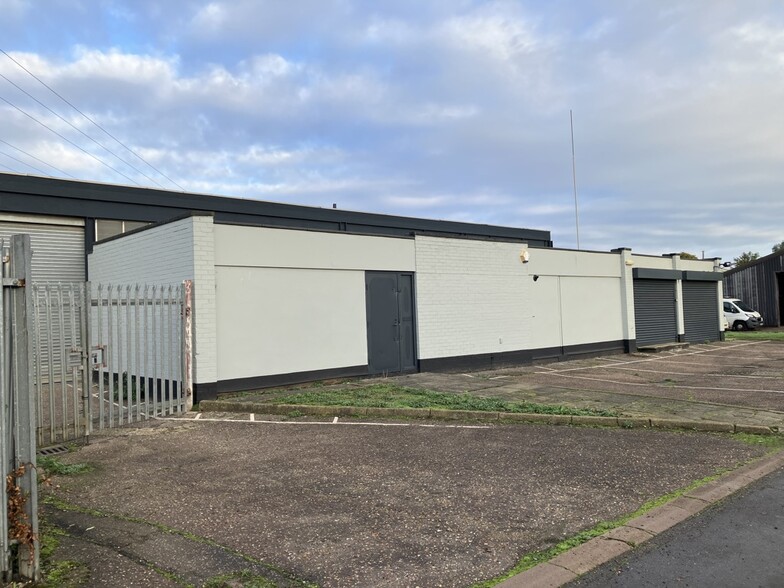 Paxman Rd, Kings Lynn for lease - Building Photo - Image 3 of 7