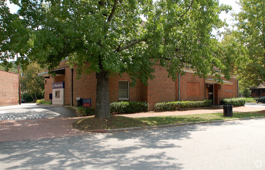 11 Kitchen Pl, Asheville, NC for sale - Building Photo - Image 2 of 4