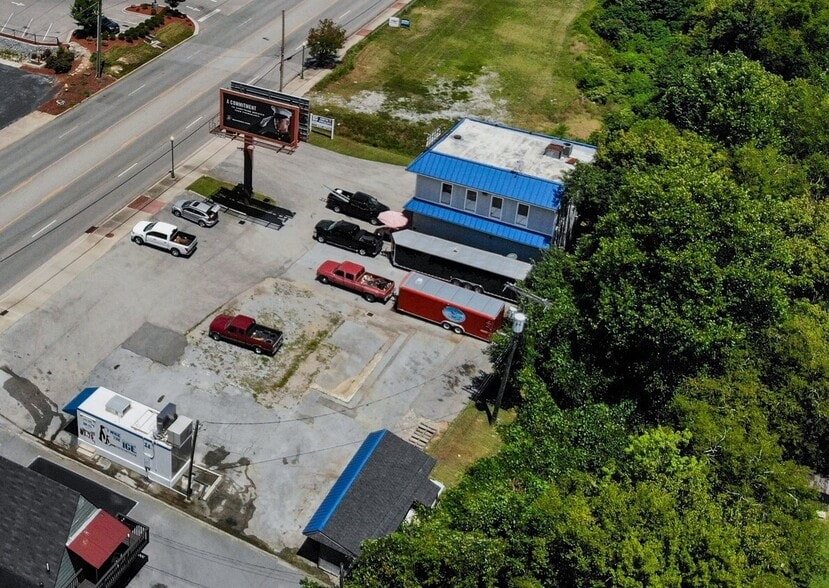 2016 & 2014 Dayton Blvd, RedBank,TN portfolio of 2 properties for sale on LoopNet.com - Building Photo - Image 1 of 23