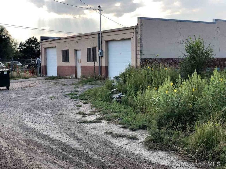 217 W 5th St, Cheyenne, WY 82007