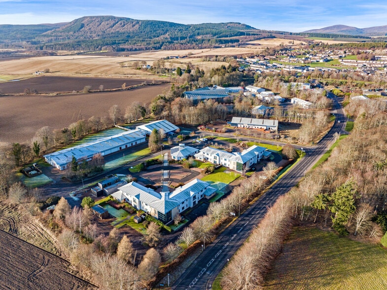 4 Dailnanrocas, Alness for lease - Building Photo - Image 3 of 4