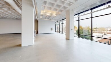 5601 6th Ave S, Seattle, WA for lease Interior Photo- Image 2 of 11