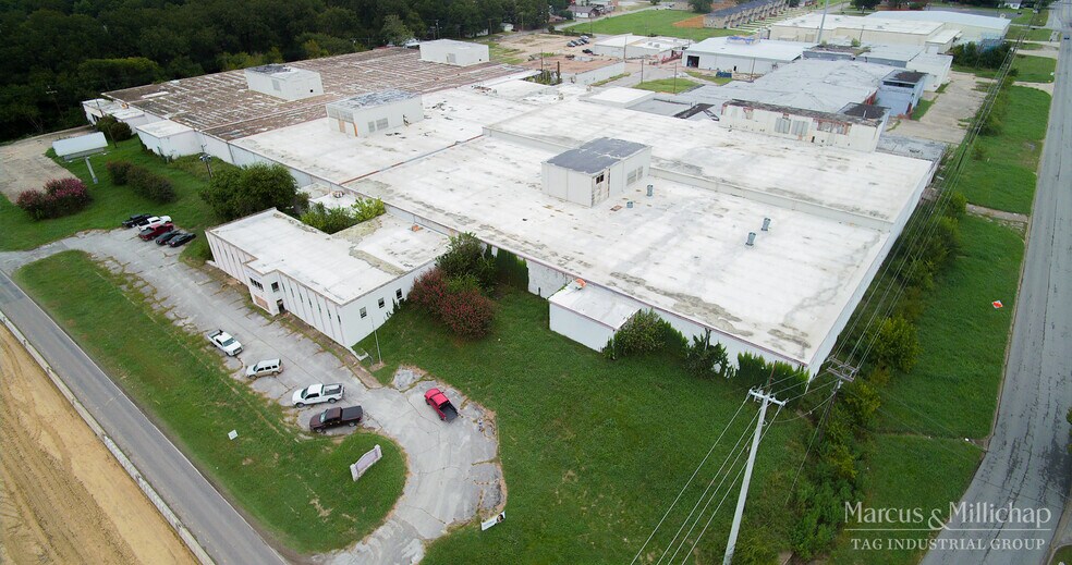 1815 S Sam Rayburn Fwy, Sherman, TX for sale - Building Photo - Image 1 of 1