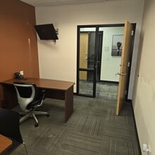 7220 N Lindbergh Blvd, Hazelwood, MO for lease Interior Photo- Image 2 of 4