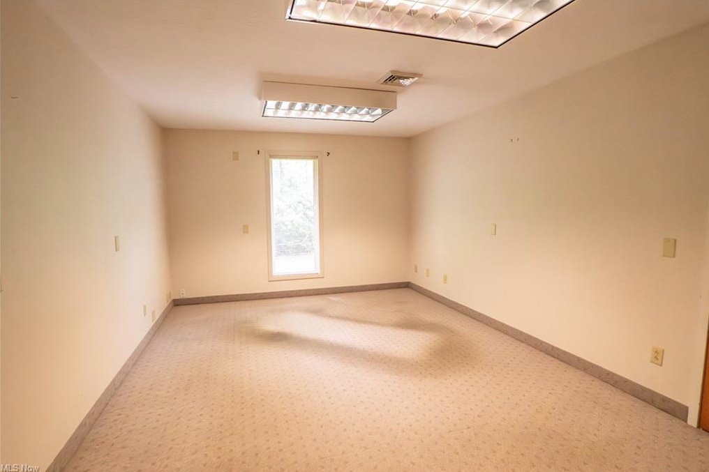 4960 Higbee Ave NW, Canton, OH for lease Interior Photo- Image 1 of 2