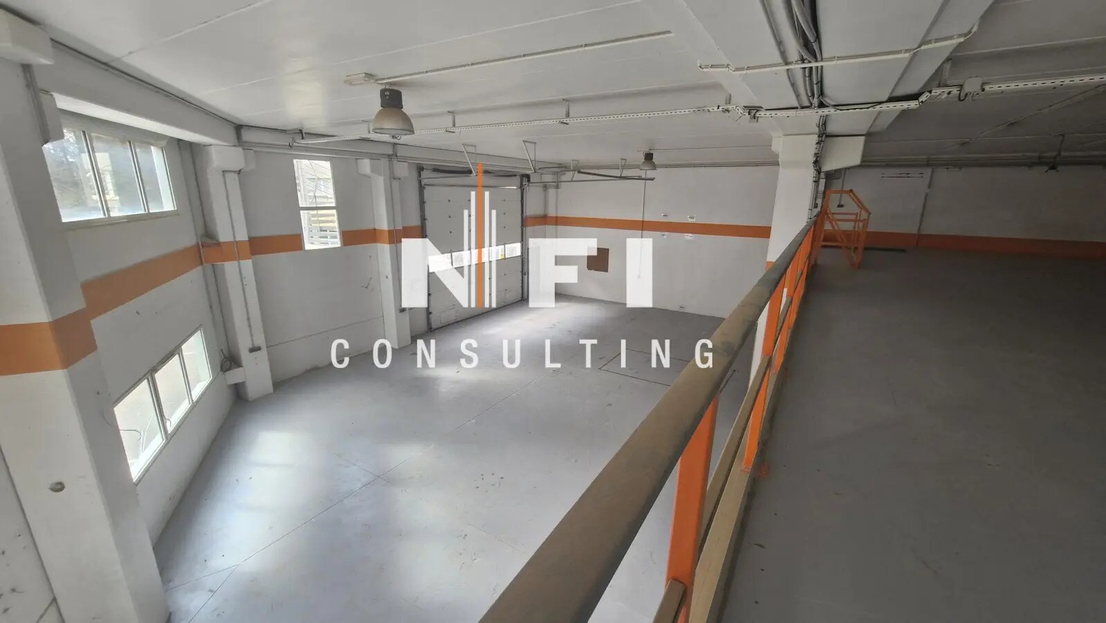 Flex in Mouans-Sartoux for lease Interior Photo- Image 1 of 5