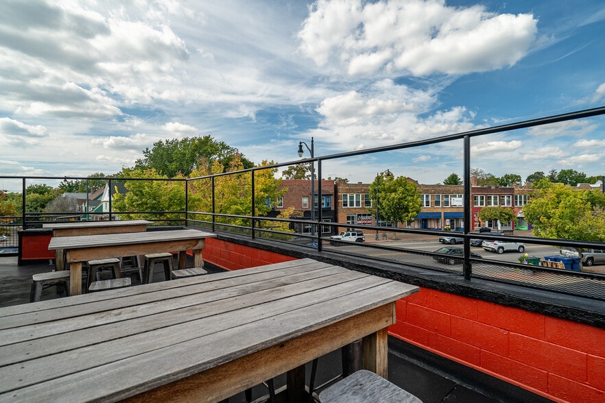 3149-3165 Main Street portfolio of 2 properties for sale on LoopNet.com - Building Photo - Image 2 of 101