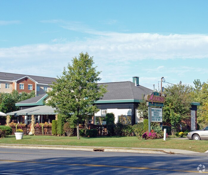 240 Wolf Rd, Albany, NY for sale - Primary Photo - Image 2 of 2