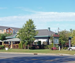 240-242 Wolf Road - Pub