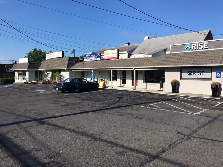 821 N Bethlehem Pike, Lower Gwynedd, PA for sale - Building Photo - Image 3 of 5