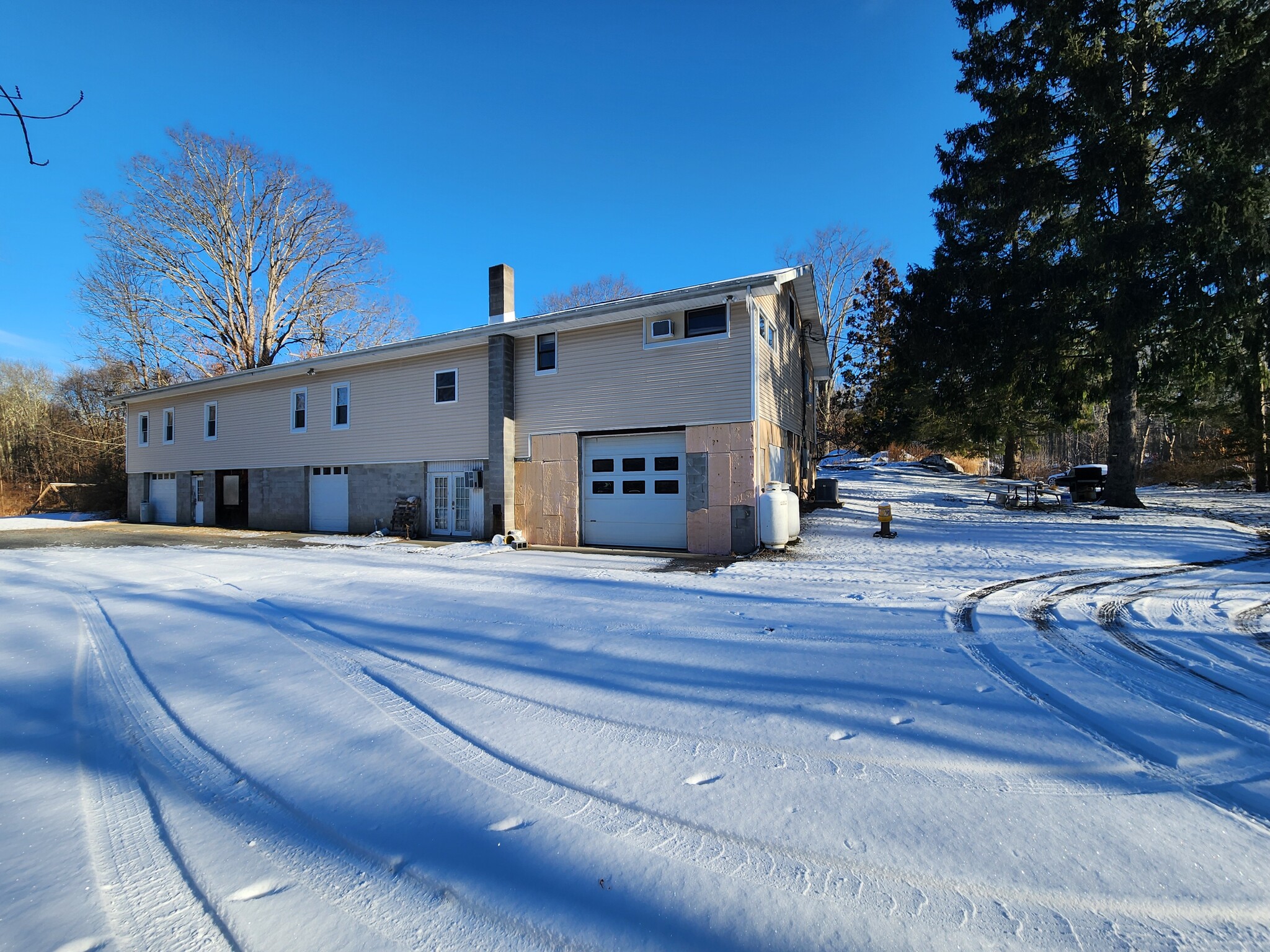 553 Hosner Mountain Rd, Stormville, NY for lease Building Photo- Image 1 of 5