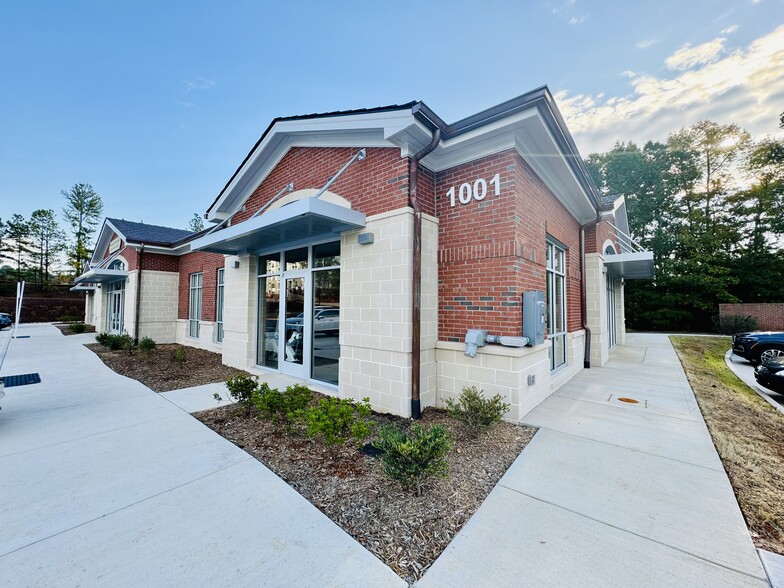 1001 Darrington Dr, Cary, NC for lease - Building Photo - Image 2 of 5