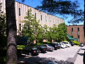 400 Office Park Dr, Birmingham, AL for lease Building Photo- Image 1 of 3