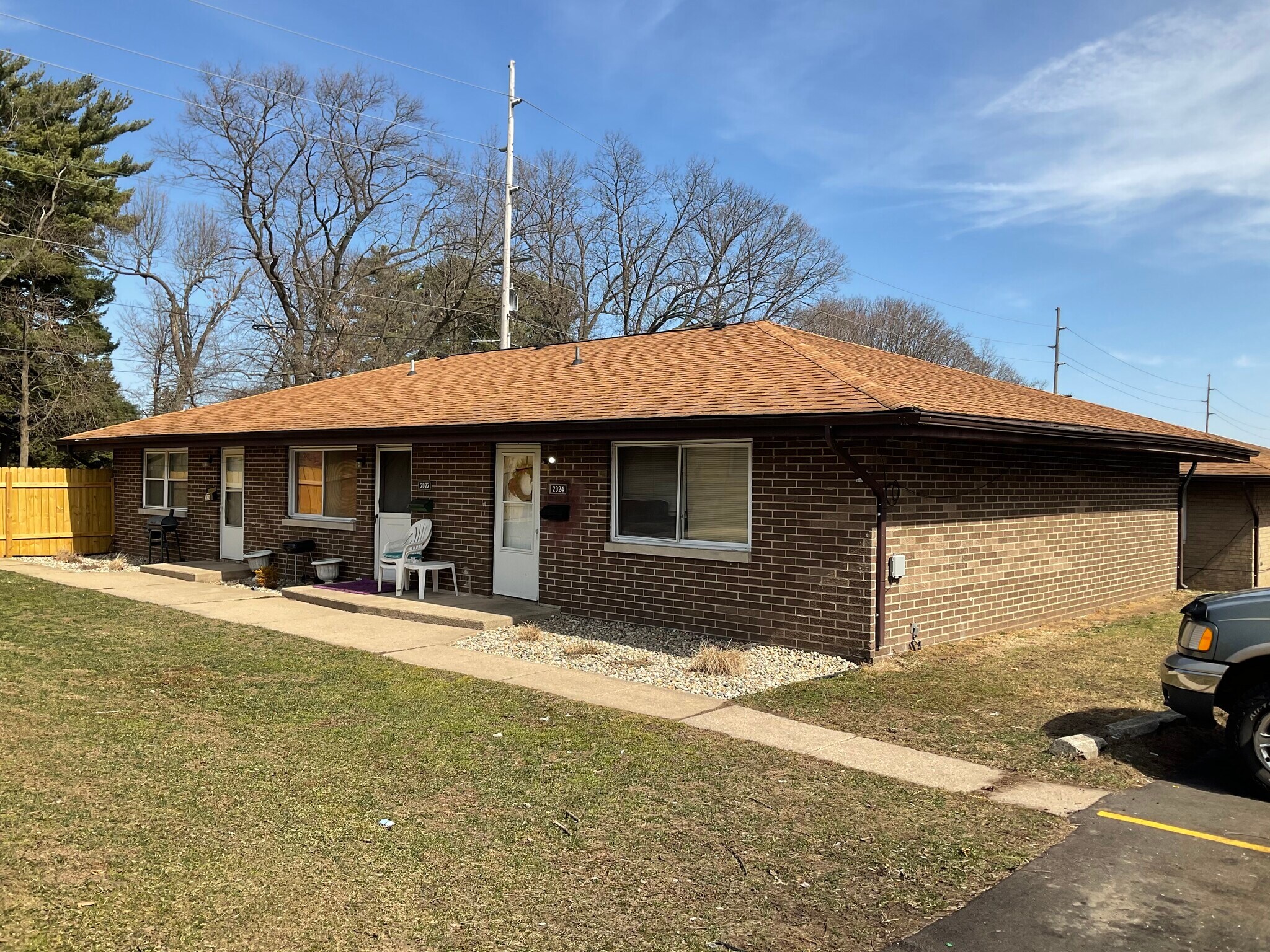 2122 Lathrop St, South Bend, IN for sale Primary Photo- Image 1 of 1