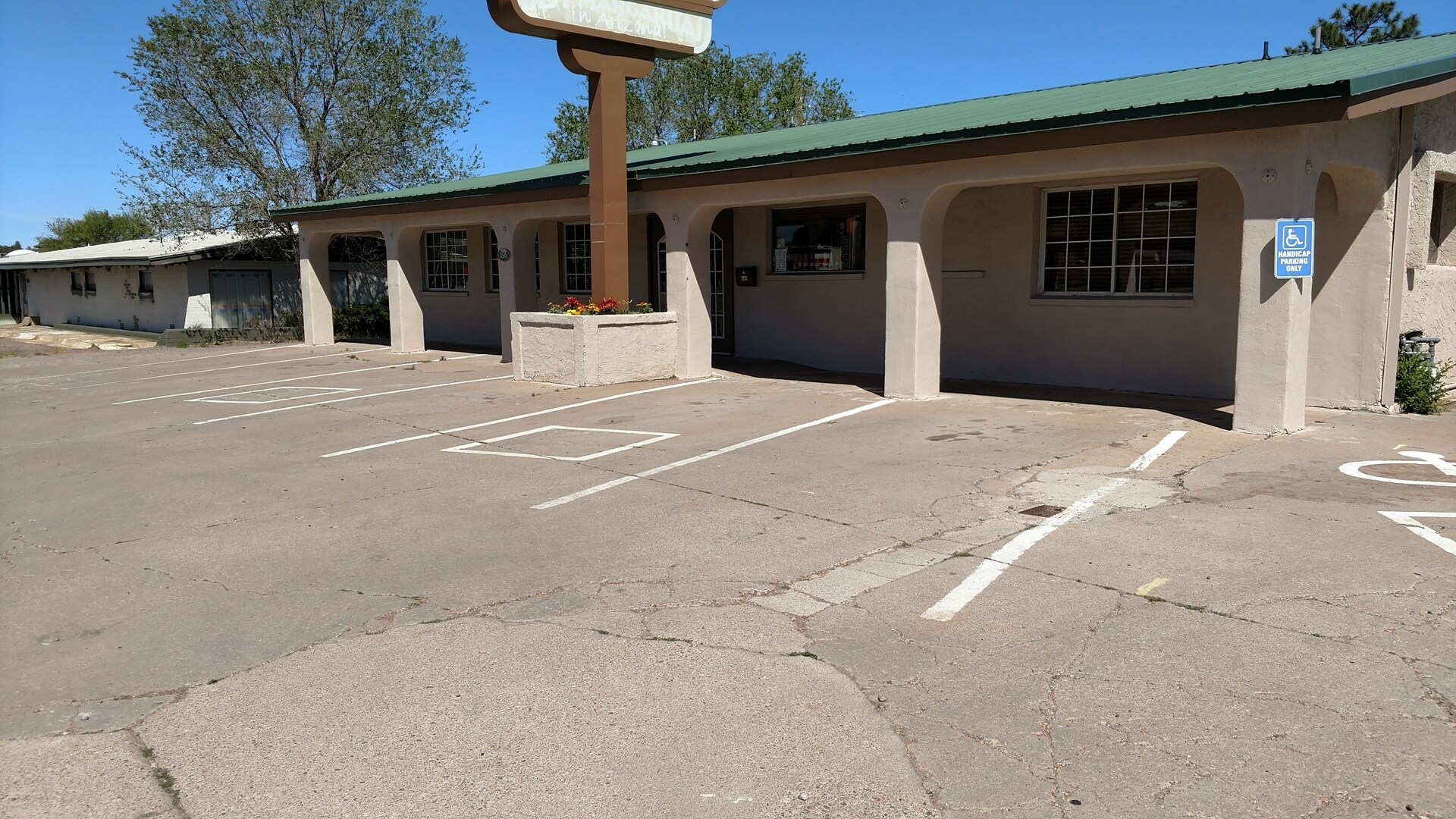 350 E Deuce of Clubs, Show Low, AZ for sale Primary Photo- Image 1 of 1