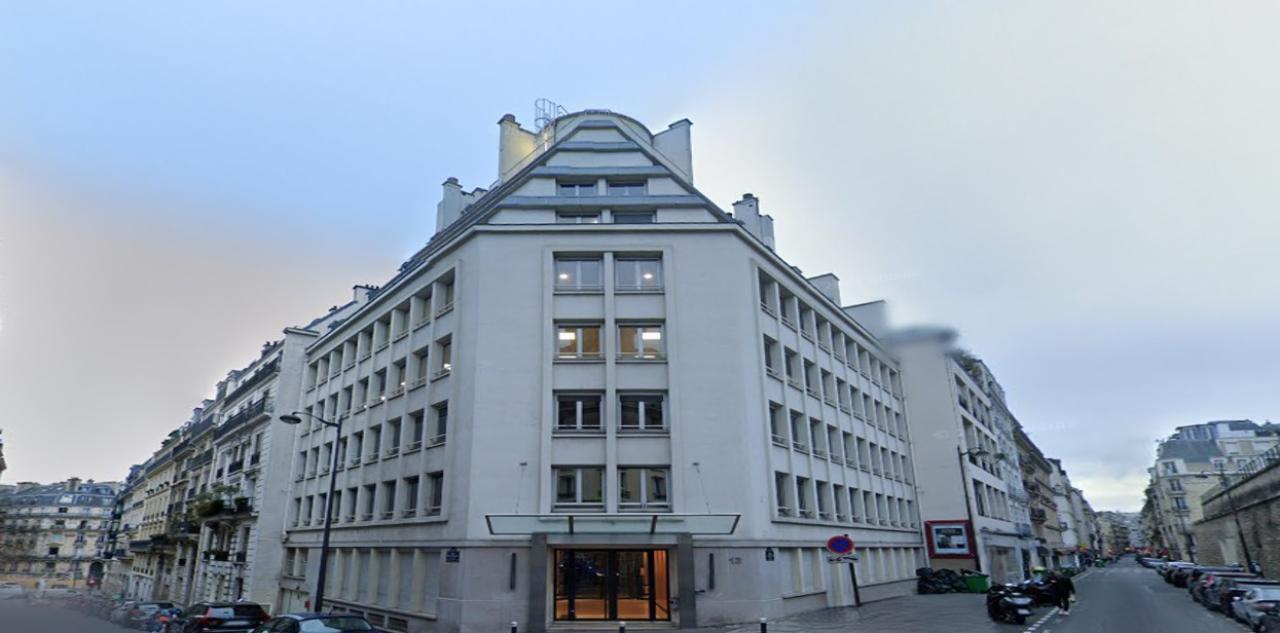 13 Rue Paul Valéry, Paris for lease Building Photo- Image 1 of 8