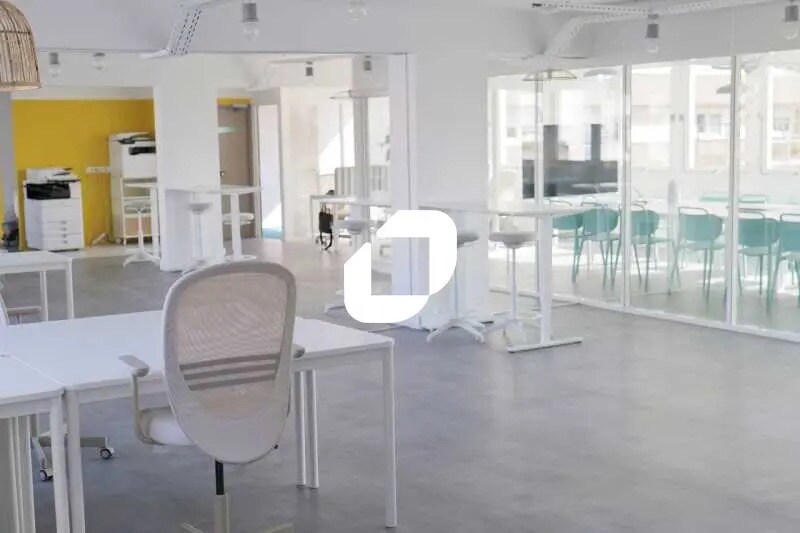 7 Avenue Maximilien De Robespierre, Vitry-sur-Seine for lease - Interior Photo - Image 3 of 18