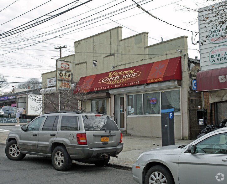 1736 Victory Blvd, Staten Island, NY for sale - Primary Photo - Image 1 of 1