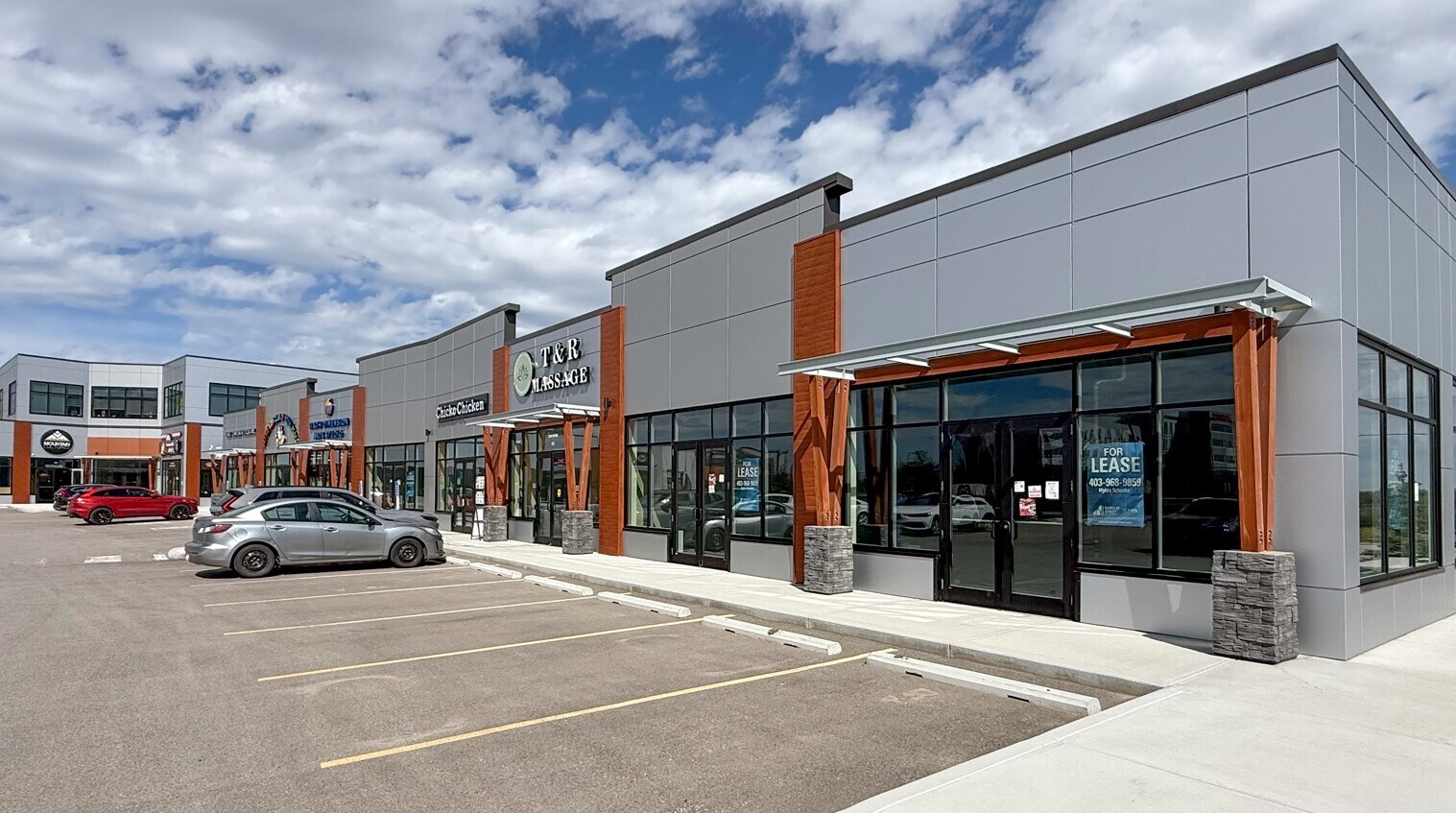 2 Royal Vista Link NW, Calgary, AB for lease Building Photo- Image 1 of 5
