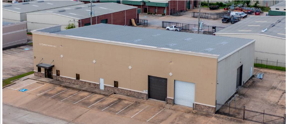 11050 W Little York, Houston, TX for lease - Building Photo - Image 1 of 4