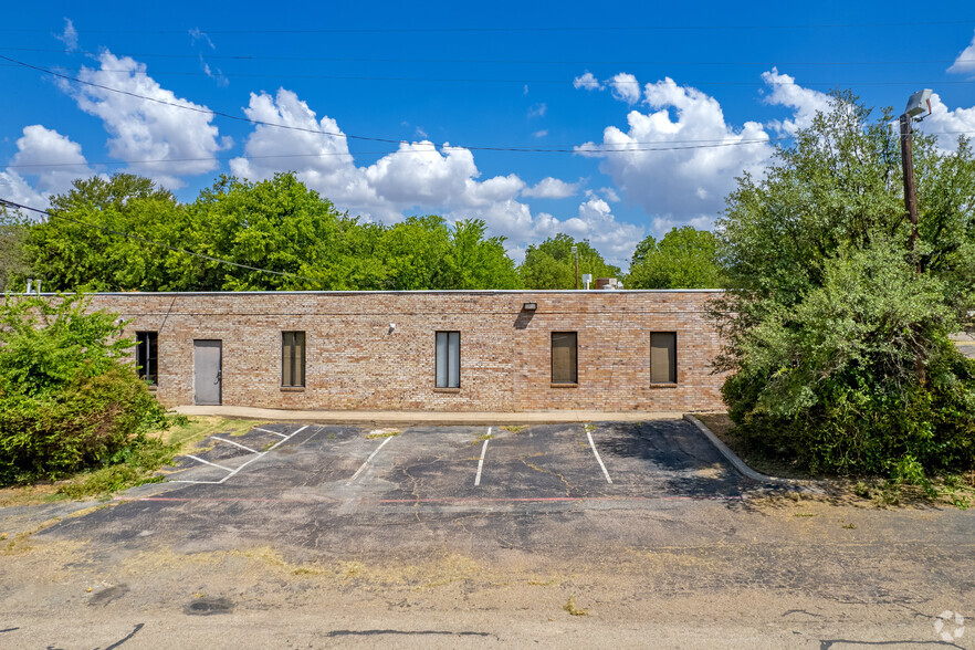 1300 N Anglin, Cleburne, TX for sale - Building Photo - Image 3 of 21