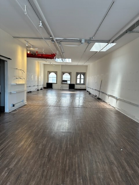 552-556 Broadway, New York, NY for lease Interior Photo- Image 1 of 6