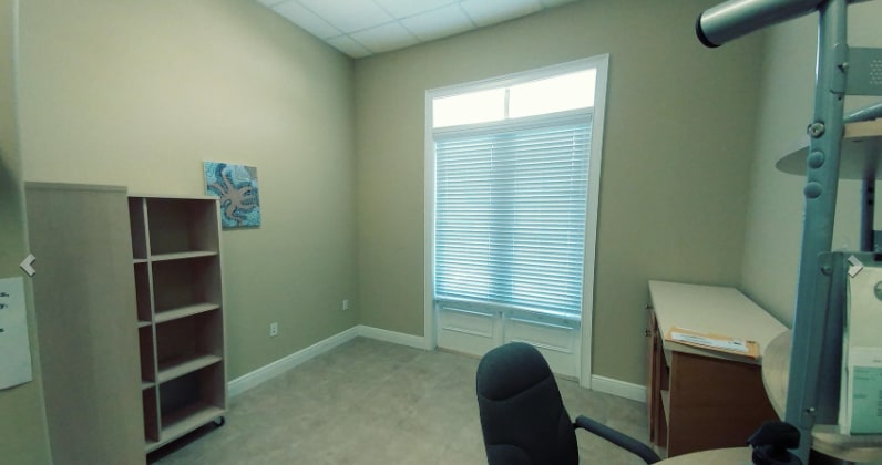2053 Navarre Park Ln, Navarre, FL 32566 - Unit A - - Interior Photo - Image 2 of 4